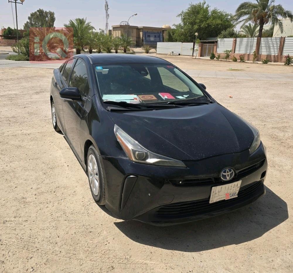 تۆیۆتا پریوس